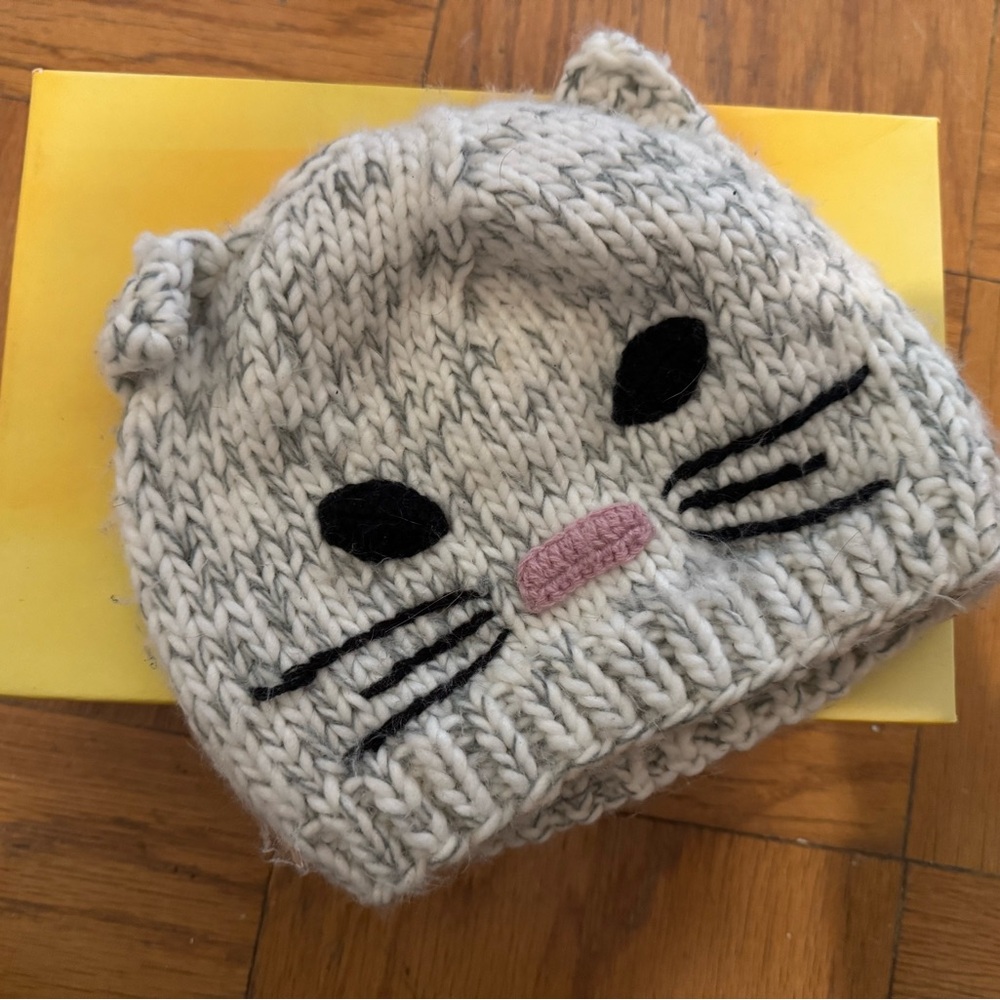 Adorable Gray Cat Knit Beanie - Picture 1 of 1